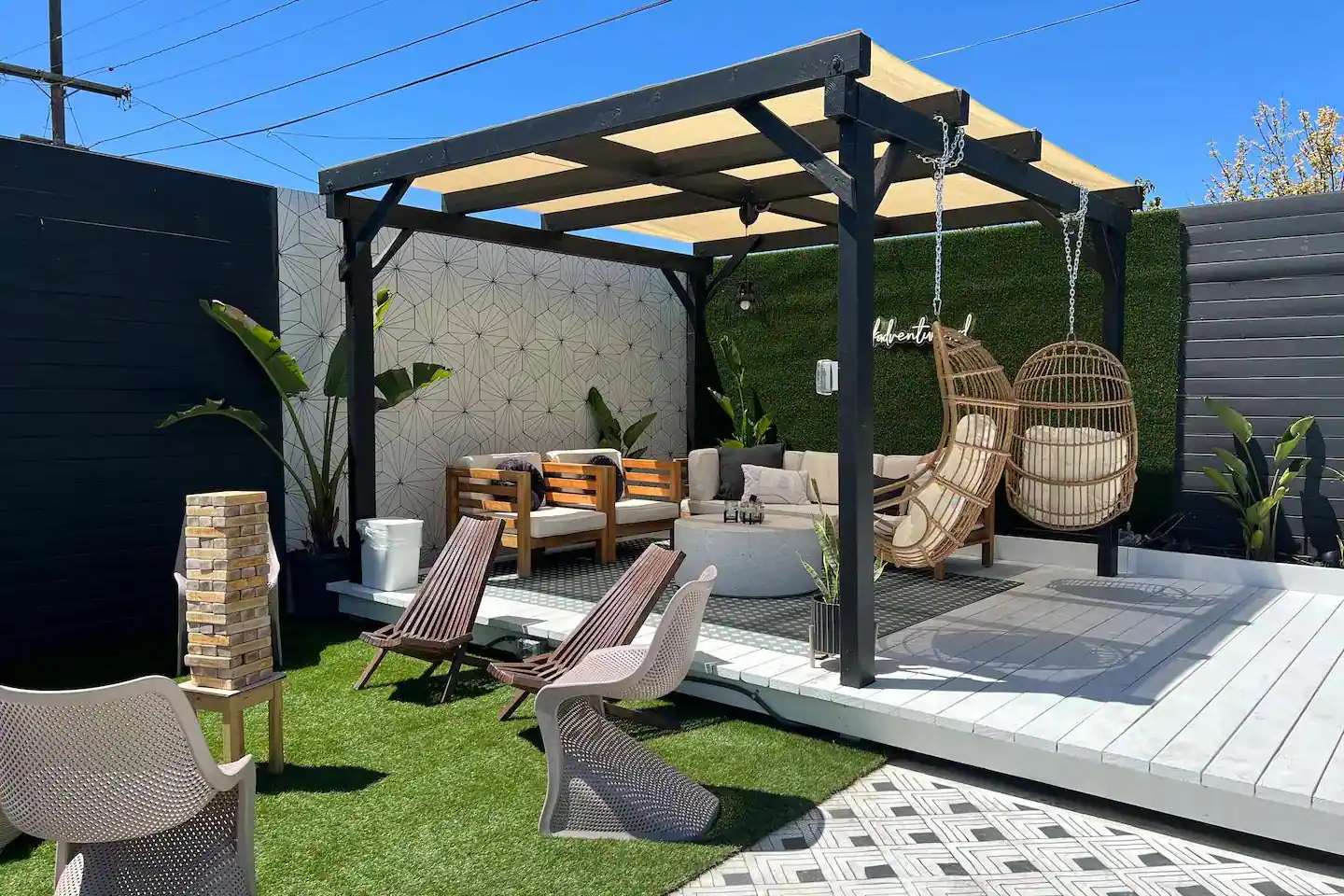 Backyard Paradise-Pool-Hot Tub-King Bed-EV Charger